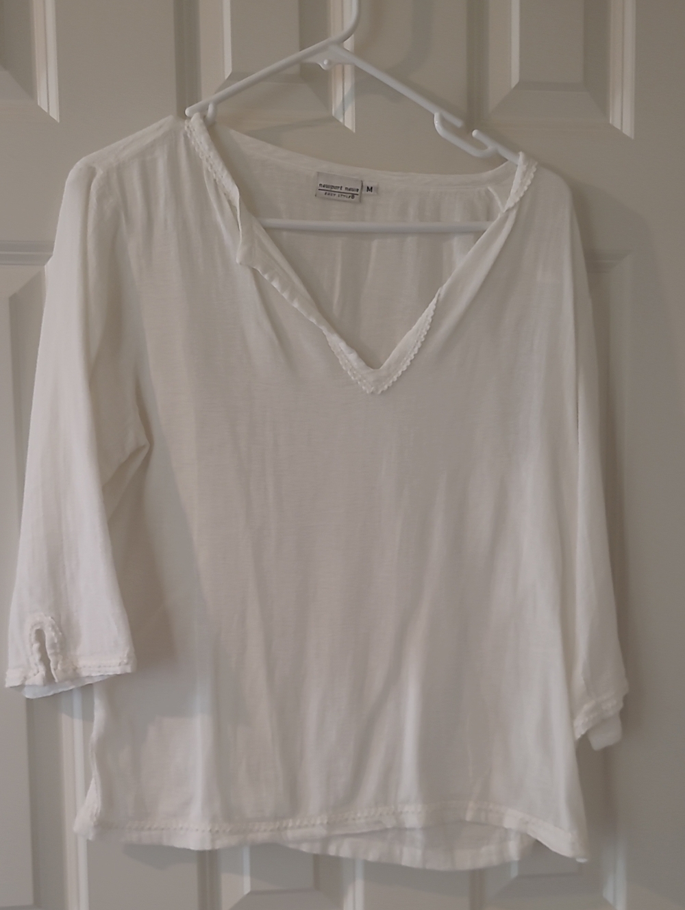 Newport News Ivory V-Neck Long Sleeve Top